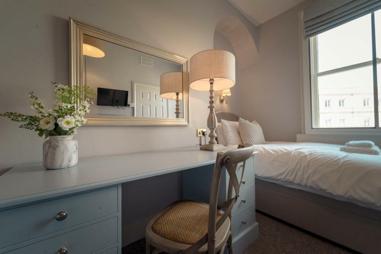 Anabelle'S Guest House Bath Bagian luar foto